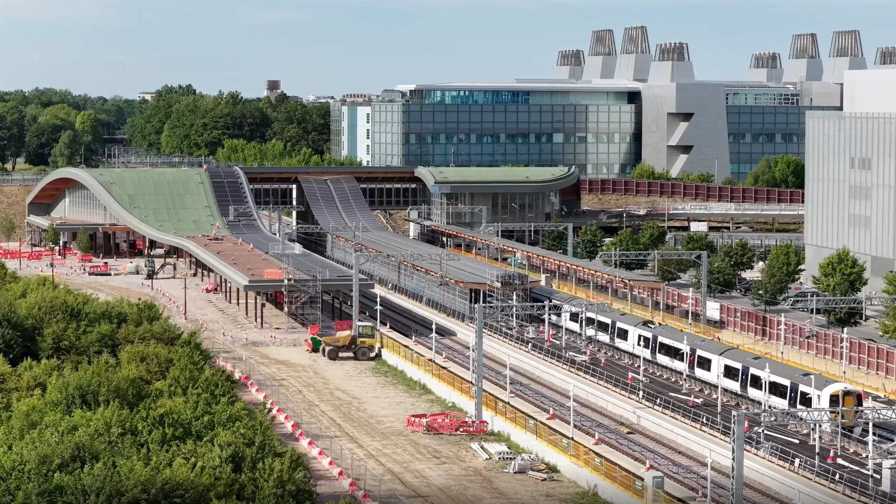 Cambridge South station under construction, aerial view